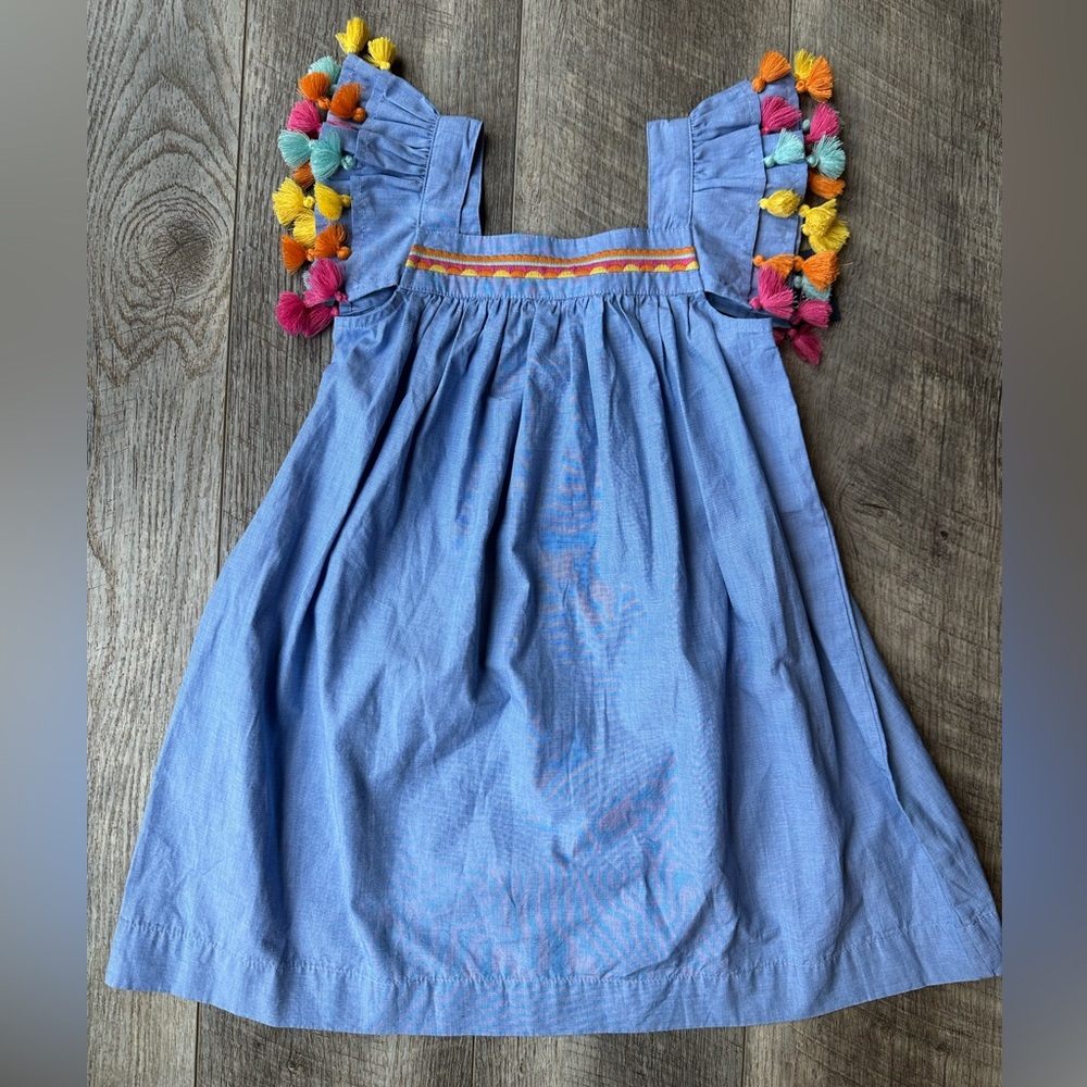 Crown & Ivy Size 4